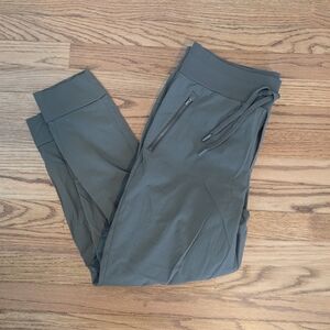 Athleta Trekkie North Jogger